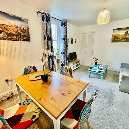 Cosy Authentic Flat In The Heart Of Galashiels Exterior foto