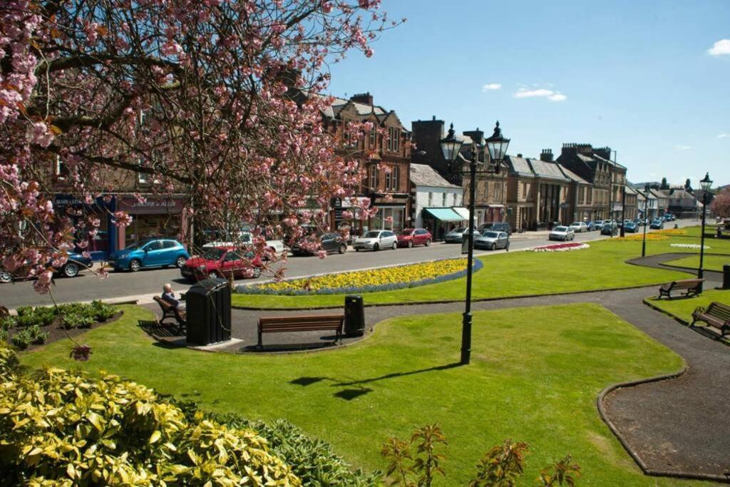 Cosy Authentic Flat In The Heart Of Galashiels Exterior foto